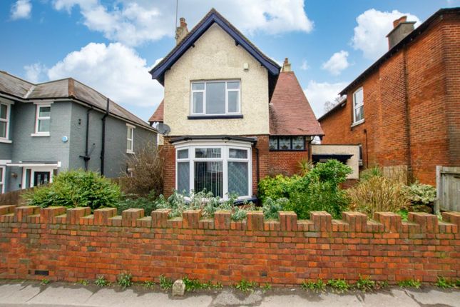 5 bed detached house