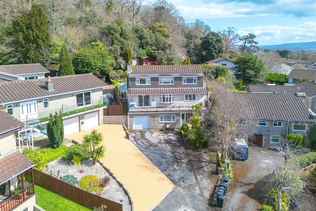 4 bed detached house