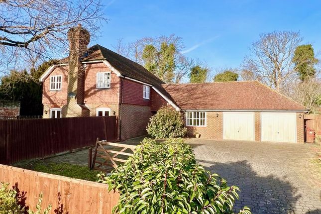 4 bed detached house