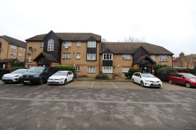 Kingfisher Way, London, NW10 2 bed apartment for sale