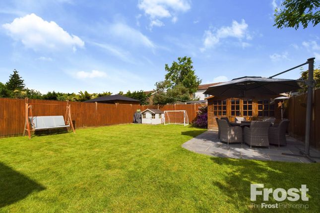 5 bedroom semi-detached house for sale