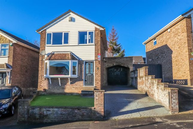 Newton Court, Wakefield WF1 3 bed detached house for sale