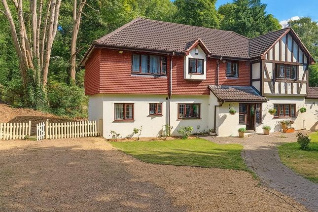 Brenchley Close, Chislehurst BR7 5 bed detached house for sale