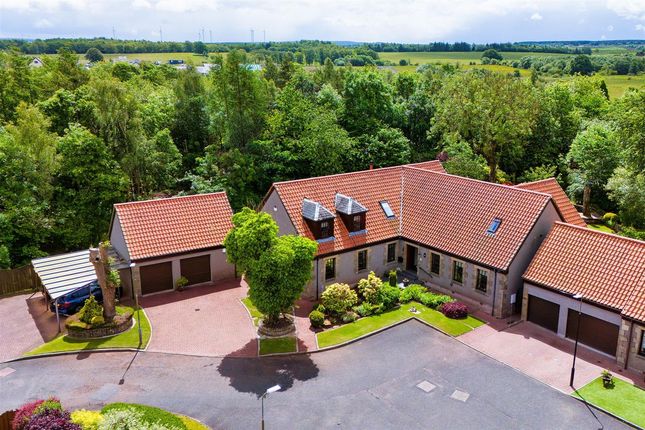 Barns Court, East Whitburn 5 bed detached house for sale