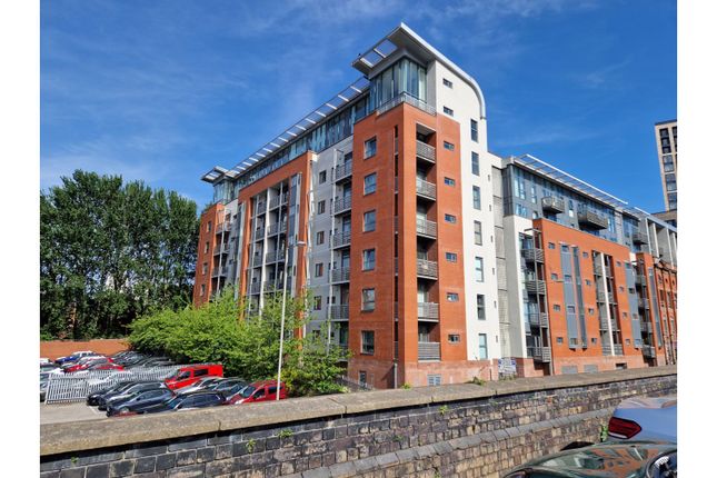 2 bed flat