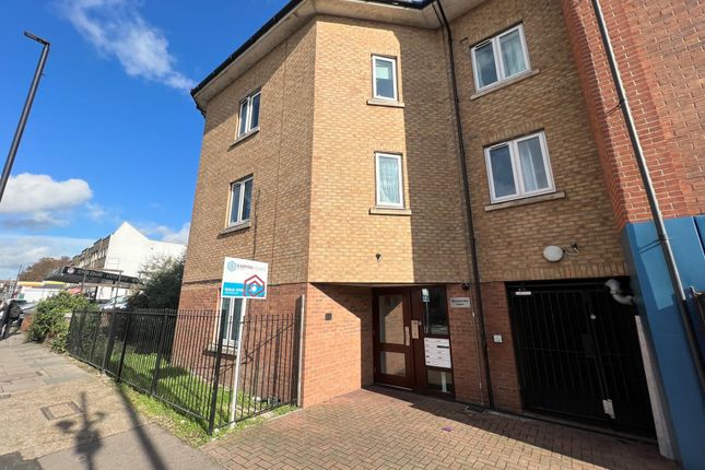 2 bed flat