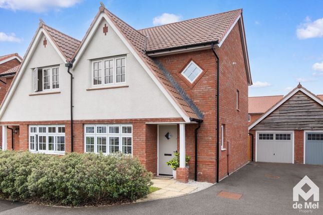 3 bedroom semi-detached house for sale