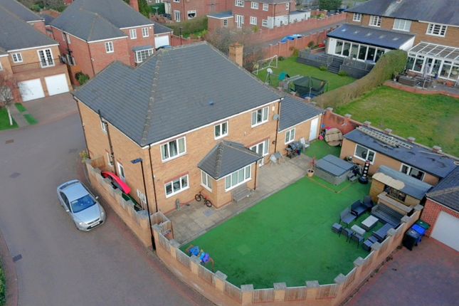 Centurion Fields, Doncaster DN4 5 bed detached house for sale