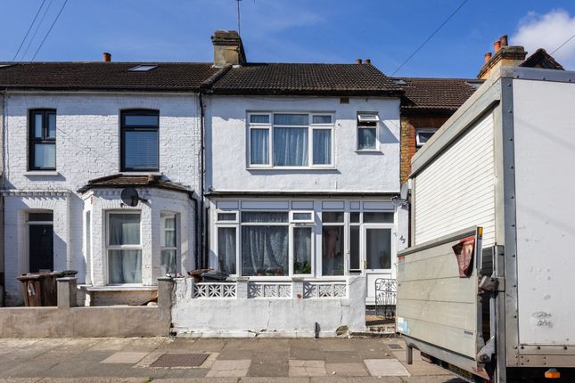 4 bed terraced house