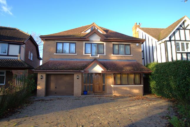 Ingle Close, Pinner Village, HA5 4 bed detached house for sale