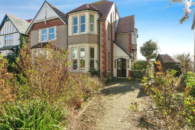 3 bed flat