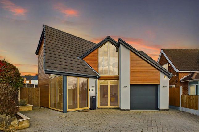 4 bed detached house