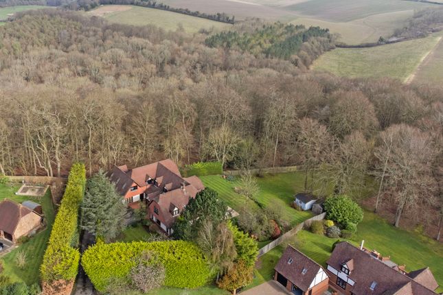 6 bed detached house