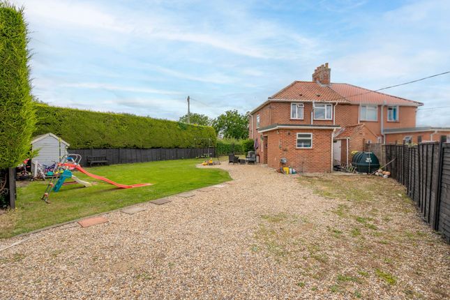 Pristow Green Lane, Norwich NR16 3 bed semi