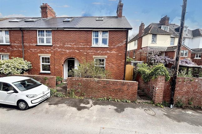 2 bedroom end of terrace house for sale