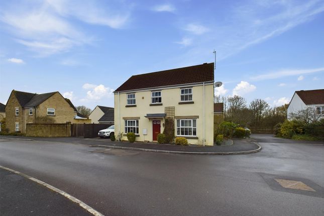 4 bed detached house