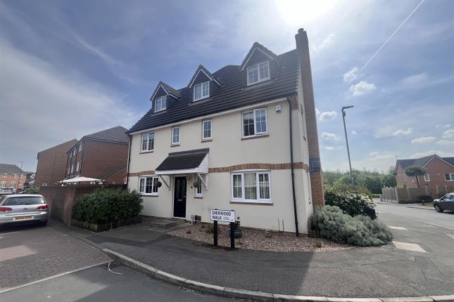 4 bedroom semi-detached house for sale
