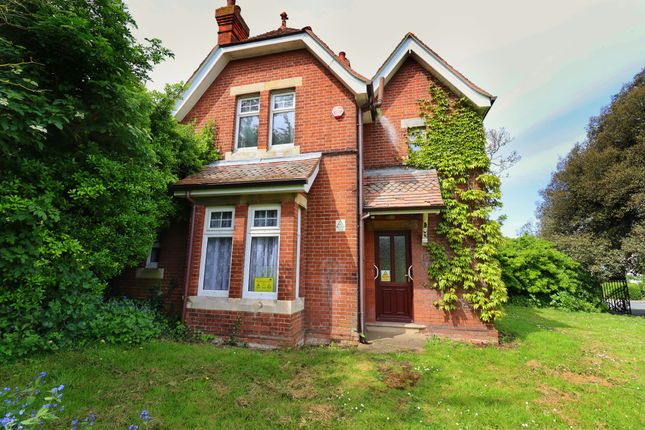 Dane Park Lodge, Park Crescent Road... 3 bed detached house for sale