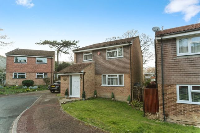 4 bed detached house