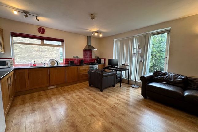 The Rise, London 2 bed flat for sale