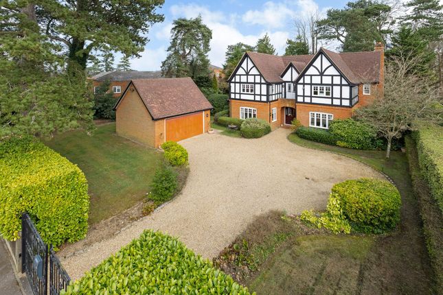 5 bed detached house