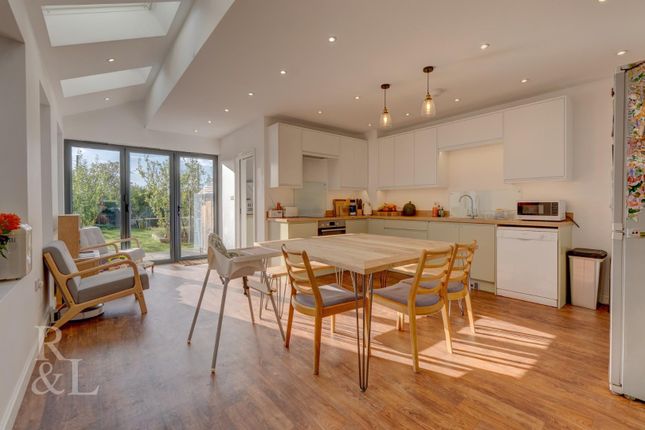 4 bed semi-detached house