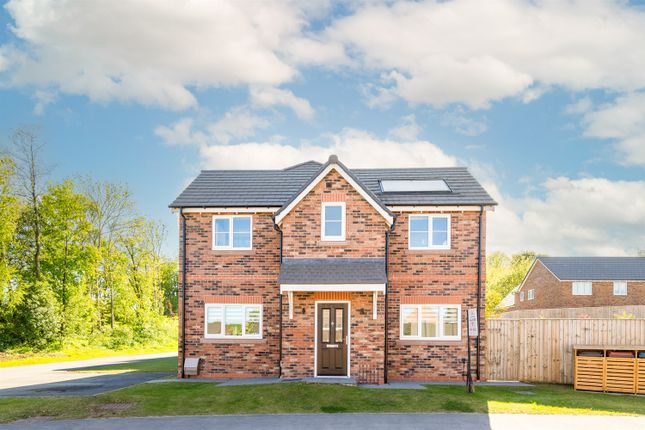 3 bed semi-detached house