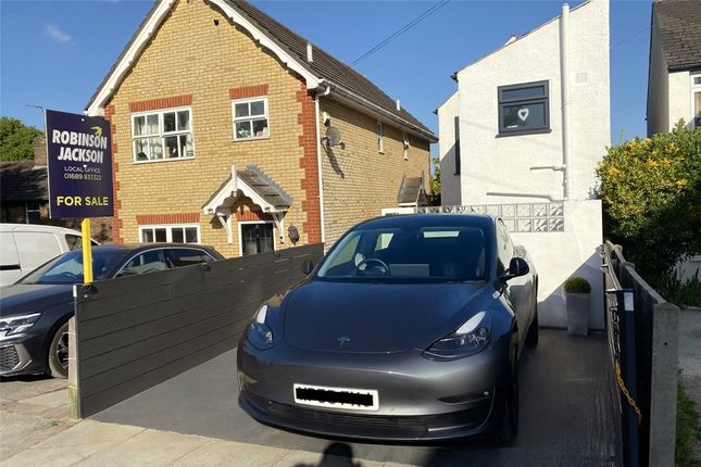 New Road, Orpington, Kent, BR6 2 bed link detached house for sale