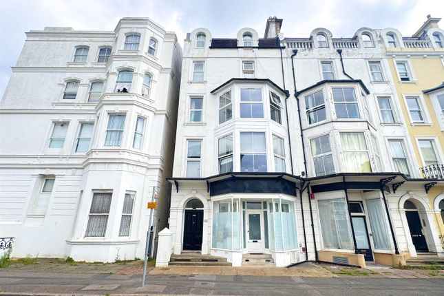2 bedroom ground floor flat for sale