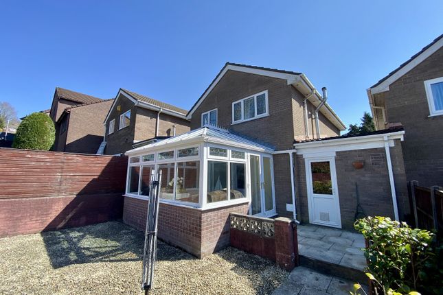 3 bedroom link detached house for sale