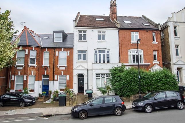 Muswell Road, London, N10 3 bed flat for sale