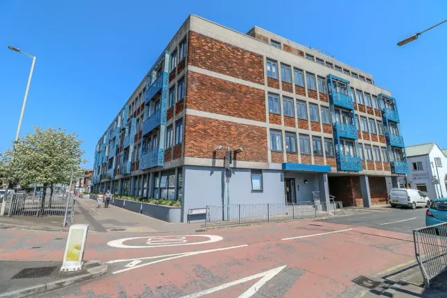 1 bed flat