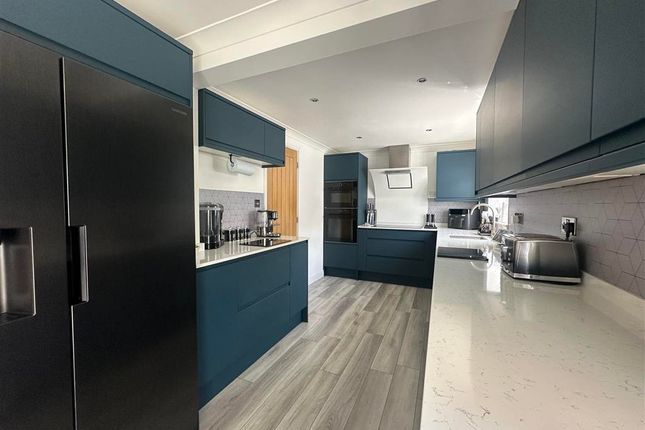 3 bed detached house