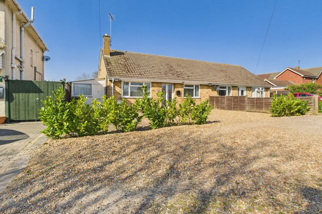 2 bedroom semi-detached bungalow for sale