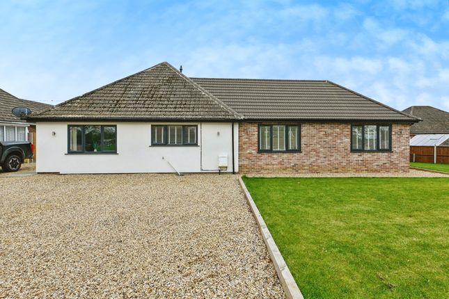 3 bedroom detached bungalow for sale