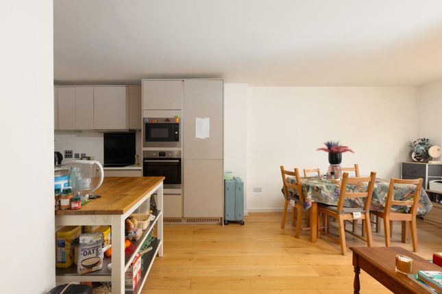 2 bed flat