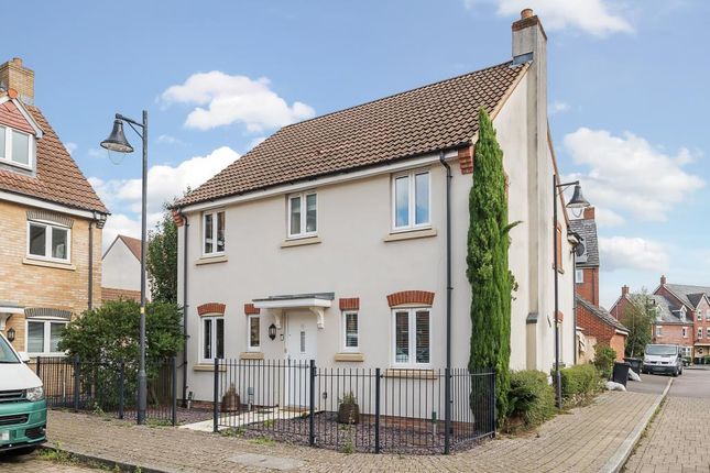 Swindon,  Wiltshire,  SN25 4 bed detached house for sale