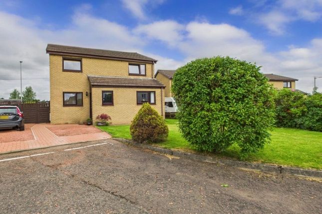 4 bed detached house