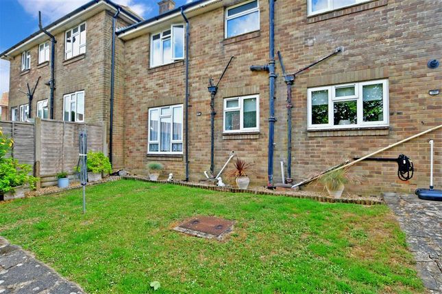 2 bedroom ground floor flat for sale
