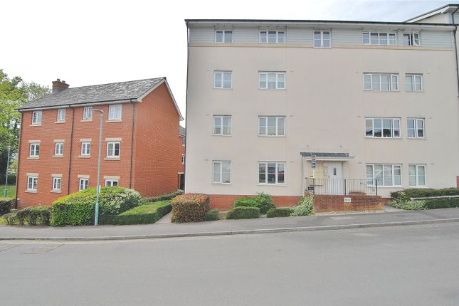 Jack Russell Close, Stroud... 2 bed apartment for sale
