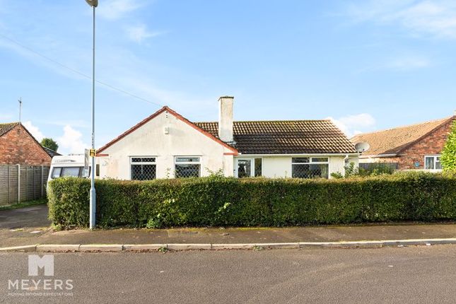 Larks Rise, Ferndown BH22 3 bed detached bungalow for sale