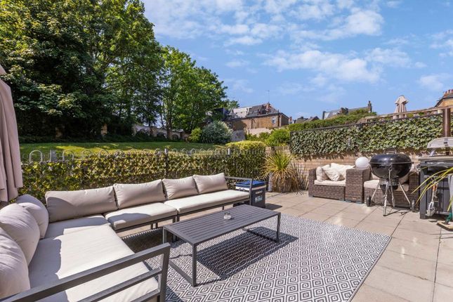 Putney Bridge Road, London SW18 2 bed flat for sale