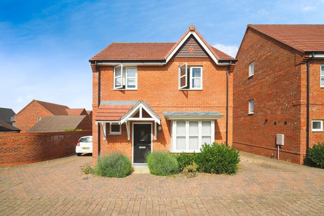 4 bed detached house