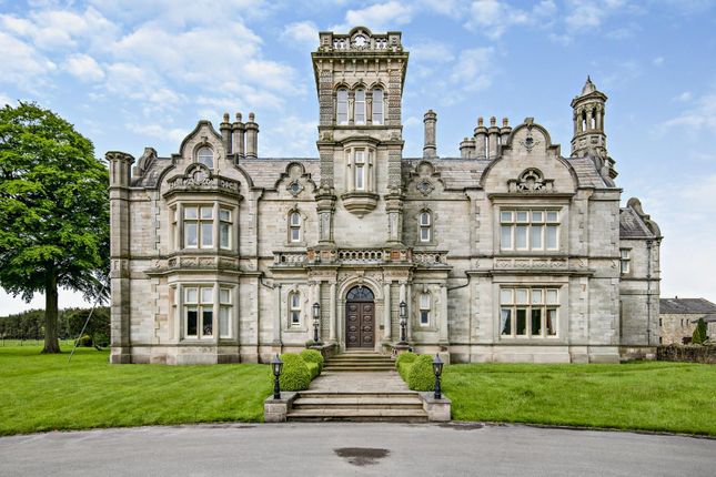 Moor Park, Beckwithshaw, Harrogate 2 bed apartment for sale