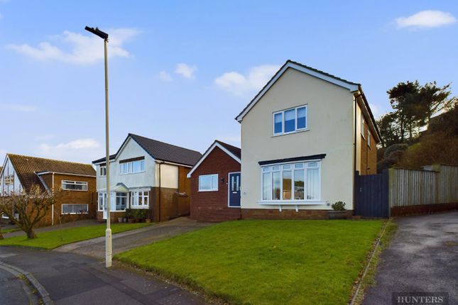 Sea View Drive, Scarborough 4 bed detached house for sale