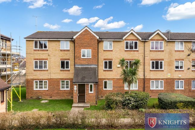 Pycroft Way, London, N9 2 bed flat for sale