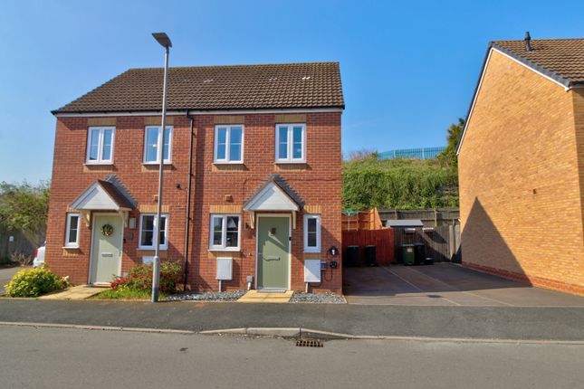 2 bedroom semi-detached house for sale