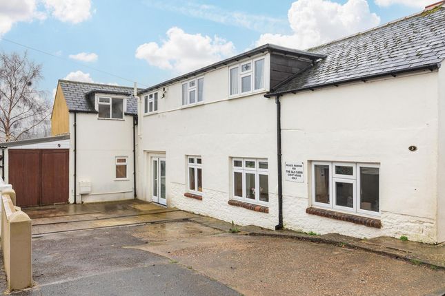 5 bedroom link detached house for sale