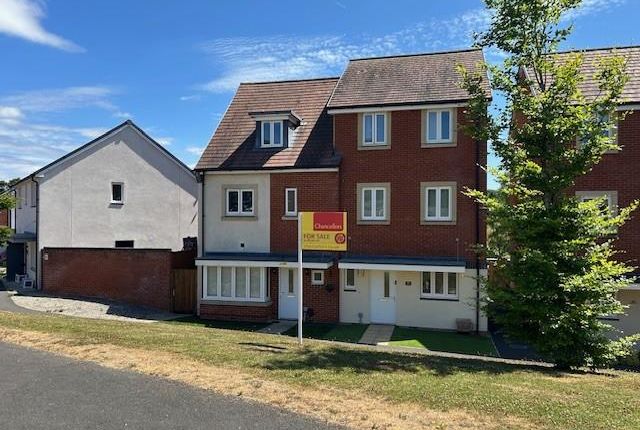 5 bedroom town house for sale