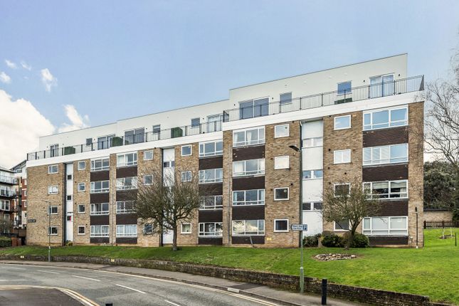 Solomons Hill, Rickmansworth... 2 bed apartment for sale